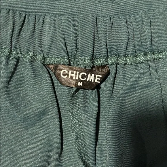 CHICME‎ Green Halter Jumpsuit with Flared High Leg Split Size M - Picture 11 of 12